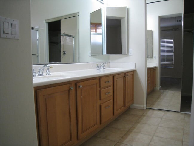 Photo - 11104 N 110th Pl