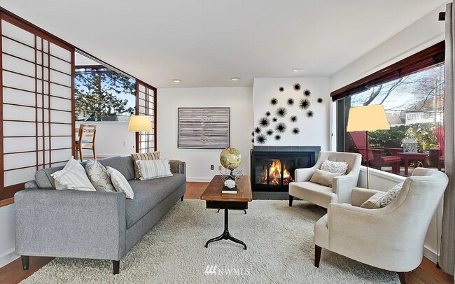 Photo - Capitol Hill 2-bedroom Condo