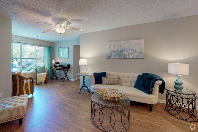 3 HAB, 2 BA: 1189 ft² - HarborOne