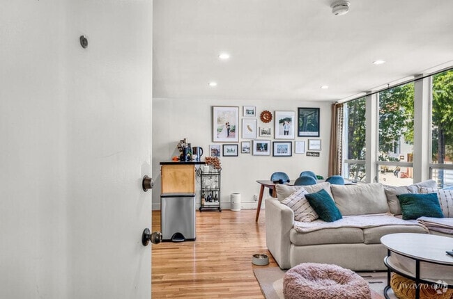 Building Photo - 4131 24th St Unit 1 Rental