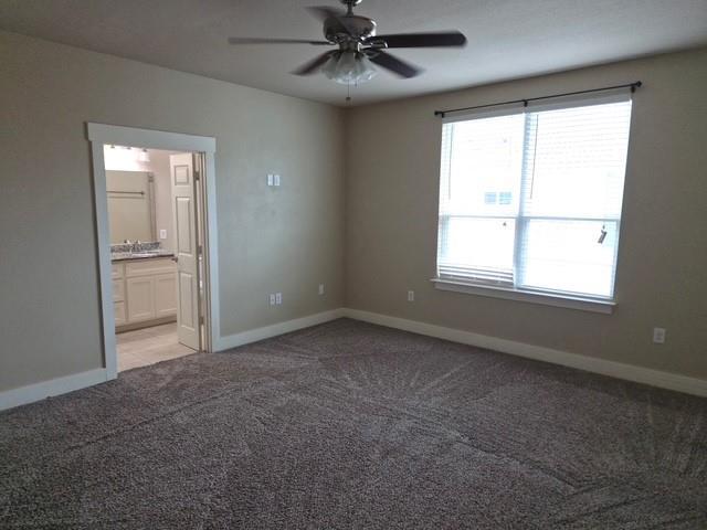 Photo - 213 Lily Ln