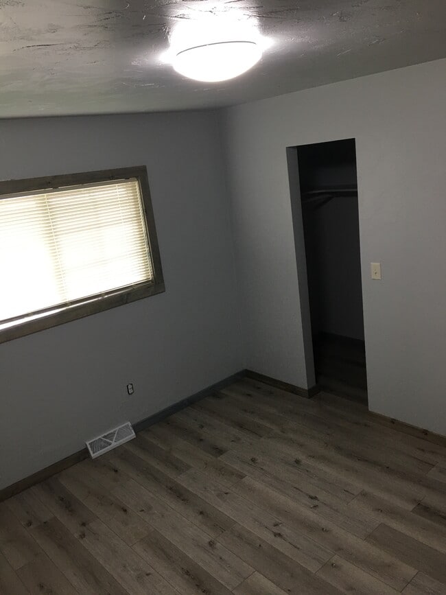 Photo - 1433 Witzel Ave Unit 2