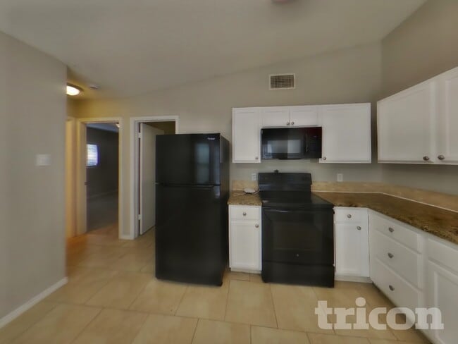 Photo - 6333 Village Club