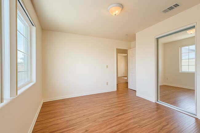 Photo - 3431 W 67th St