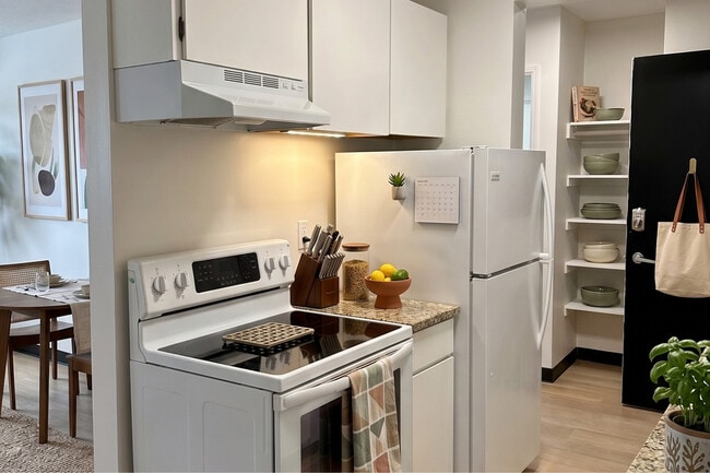 Photo - 9522 149 St NW