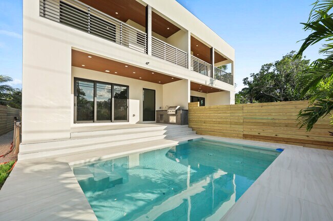 Photo - 1319 NE 13th Ave