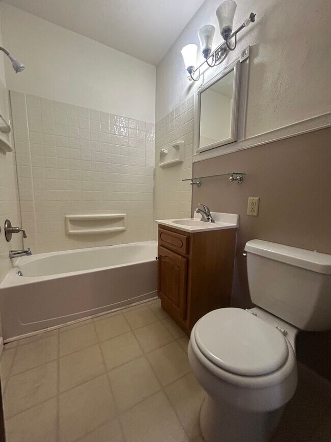 1305 N Church St Unit A