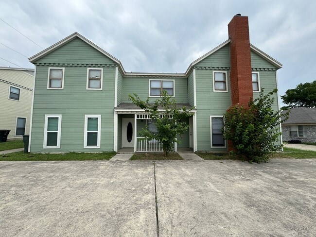 Photo - 2515 Bermuda Dr Apartment Unit C