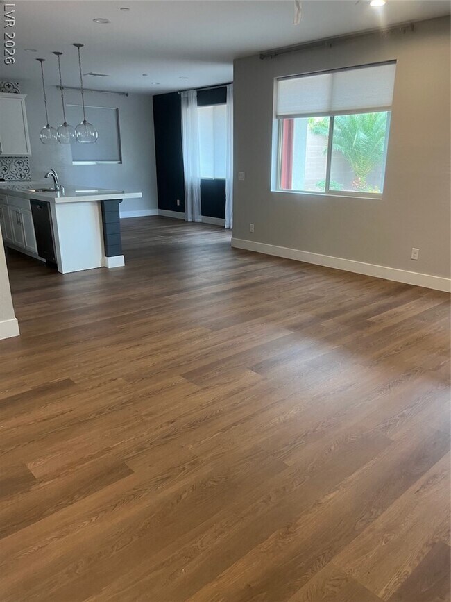 Photo - 2455 Calestano Ave