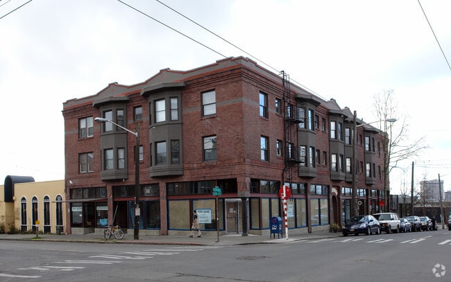 Photo - Chester Apartments