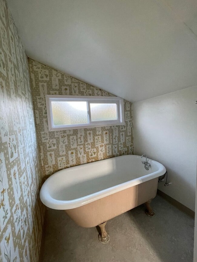 Photo - Arcata Farmhouse Style Studio