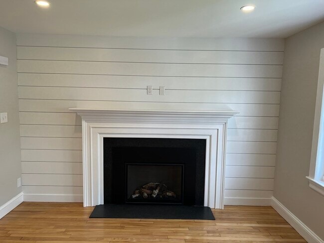 41 Village Rd
