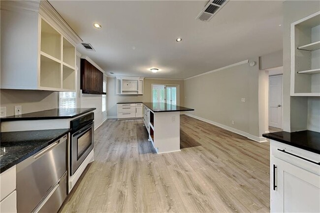Photo - 2916 Sope Creek Dr