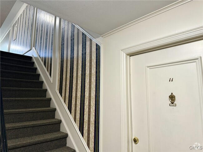 Building Photo - 7112 New Yorker Ave Rental