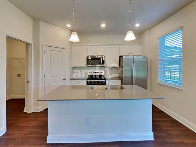 Photo - 27318 St Andrews Ave