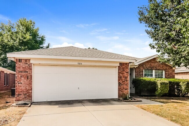 9104 Chisholm Trail