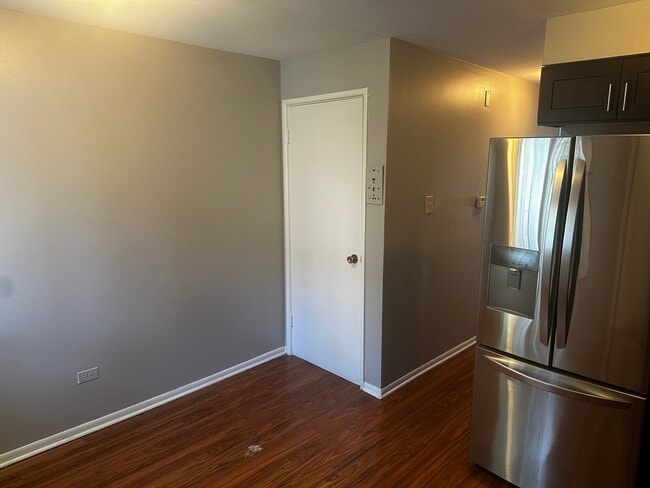 Photo - 1301 E 75th St
