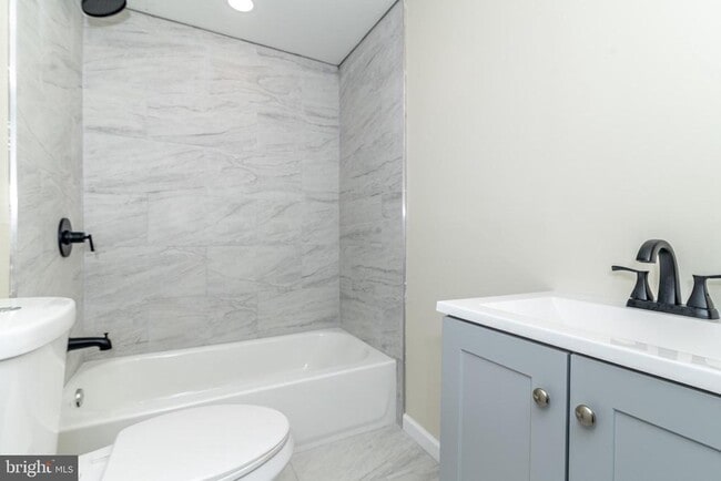 Building Photo - 505 Rand St Unit B Rental