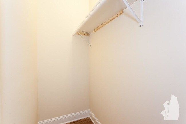 Photo - 1164 N Dearborn-208 Unit 208