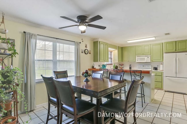 Photo - 115 Appleridge Dr