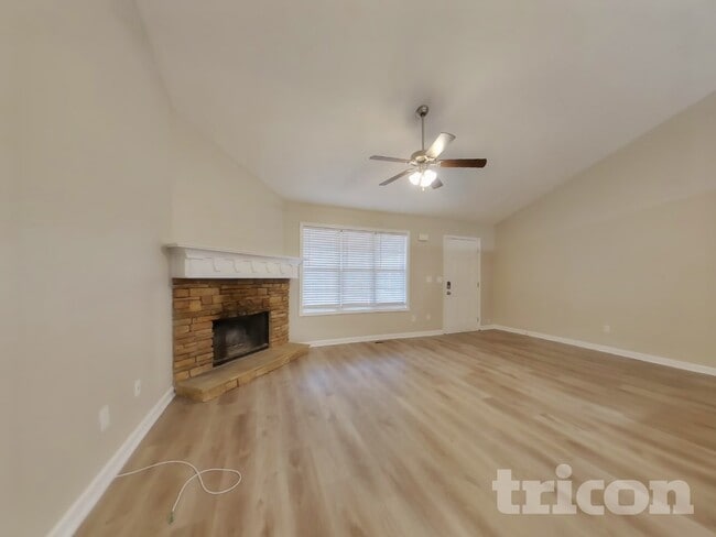 Photo - 581 Meadow Spring Dr