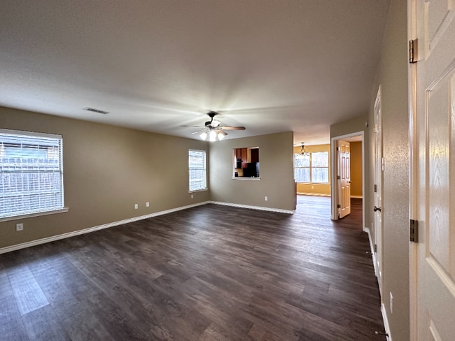 Photo - 5111 Graceland Dr