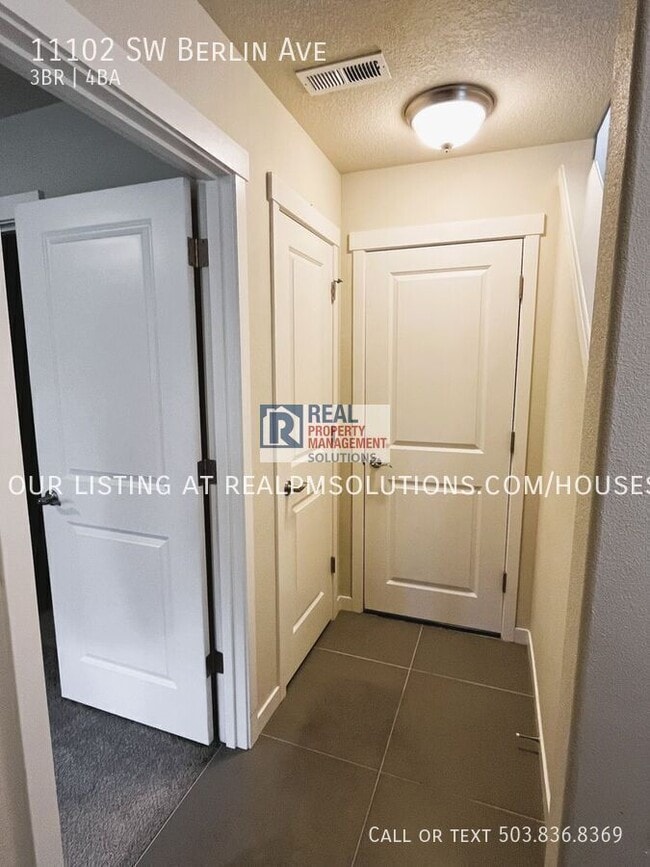 Photo - 11102 SW Berlin Ave
