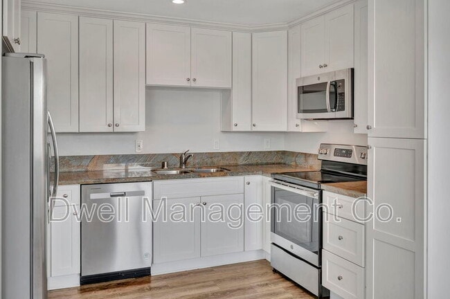 Building Photo - 805 N 3rd St Unit Apt 3