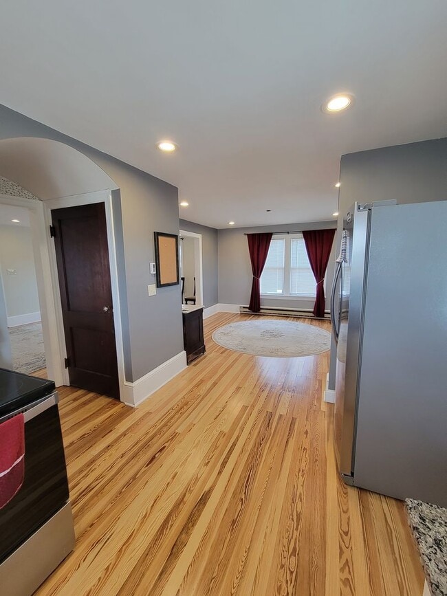 Photo - 6288 Buchanan Trail W