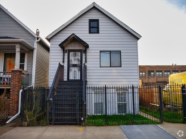 Building Photo - 3609 S California Ave Rental