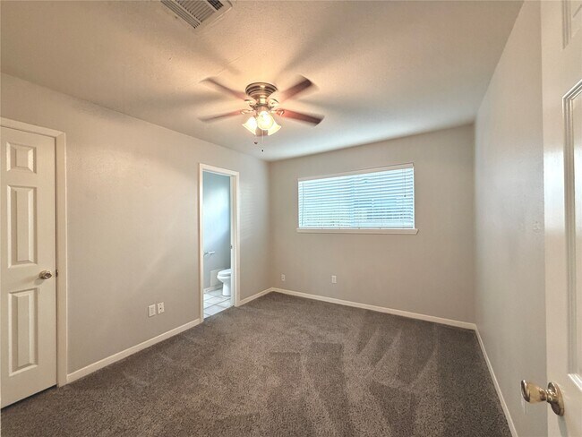 Photo - 22315 Waynoka Rd