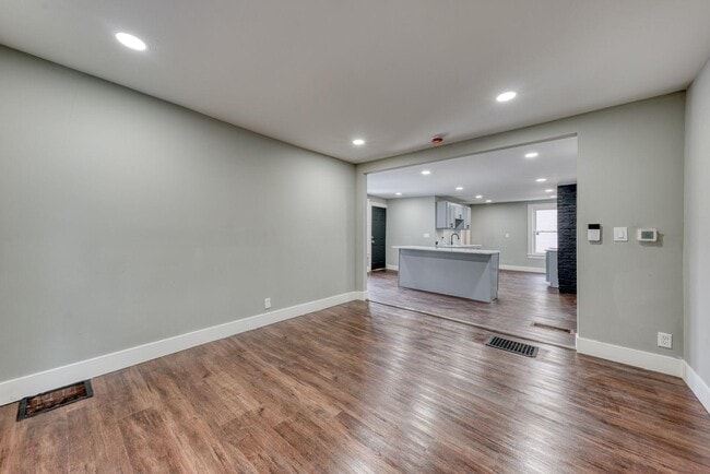 Photo - 68 Lewis Ave