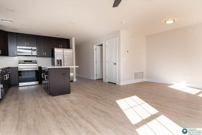 Photo - 1513 Maple St Unit 202