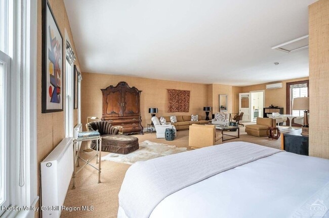 Photo - 613 Warren St