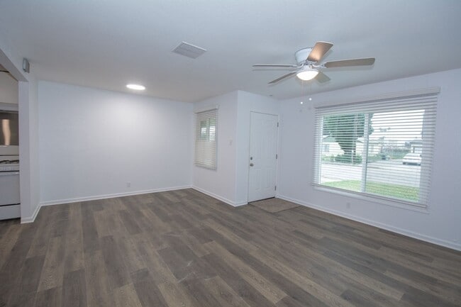 Photo - 1560 Goodlett St