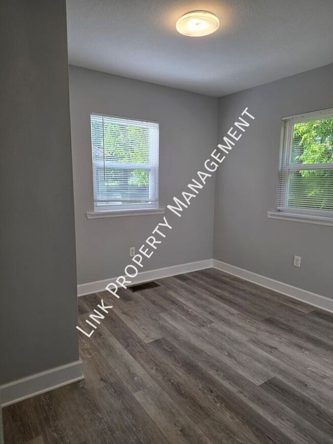 Photo - 2111 Mt Pisgah Rd