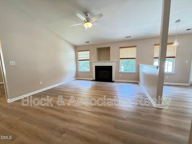 Photo - 1741 E Honey Springs Ave