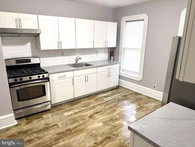 Photo - 6539 Park Ave