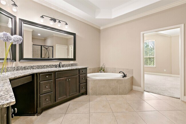 Photo - 68 Daffodil Meadow Pl