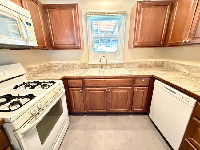 Photo - Ideal For Student Housing