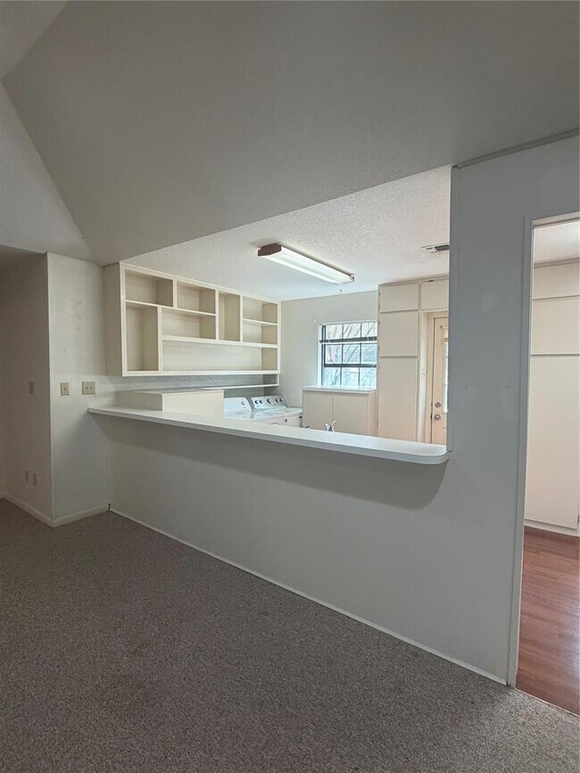 Photo - 728 W San Antonio St