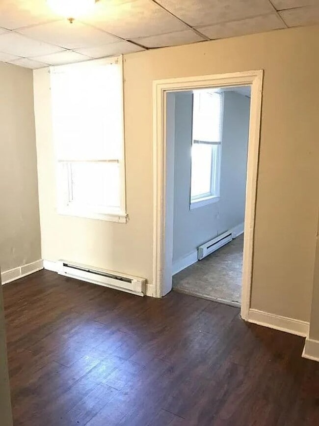 Photo - Dickinson Students & Staff - 3 bedroom!