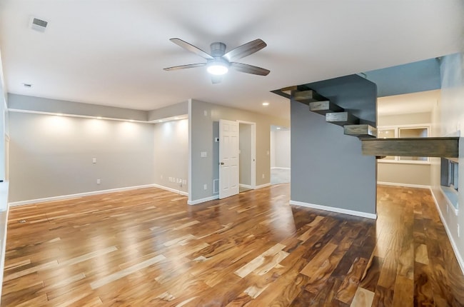 Photo - 114 E Corry St