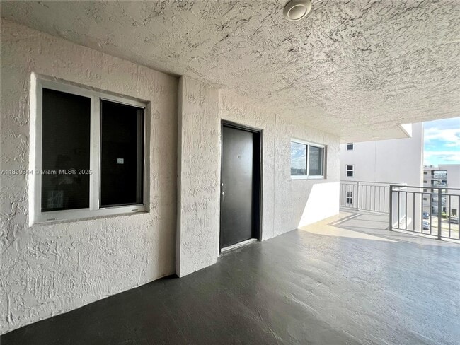 Photo - 9915 W Okeechobee Rd Unit 2-506