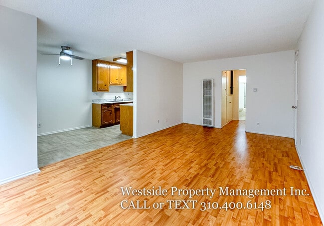 Photo - 1658 Colby Ave