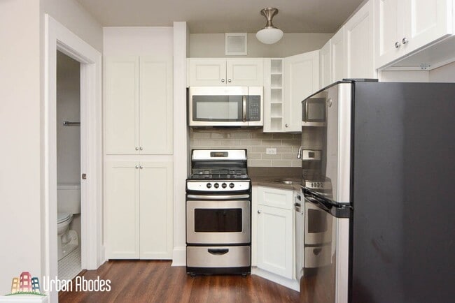 Photo - 823 W Lakeside Pl Unit M04B