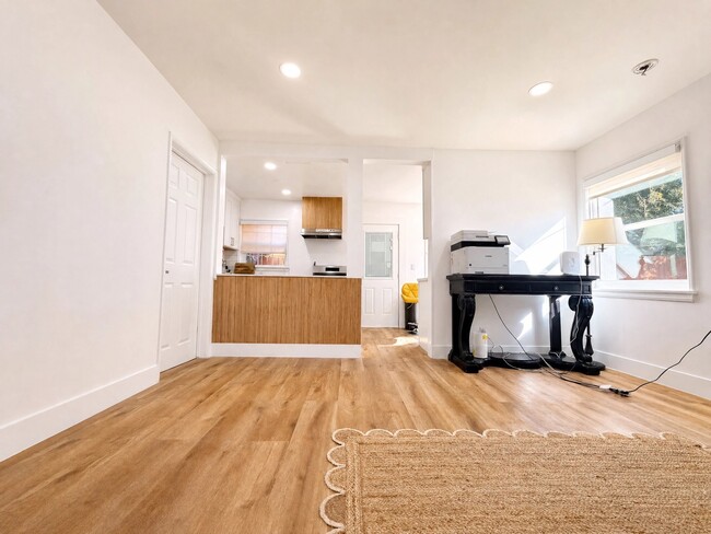 Photo - 6001 Dauphin Ave. Unit 2