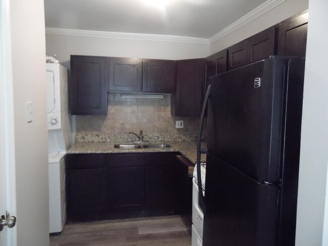 Photo - 2157 Cypress Dr Unit C