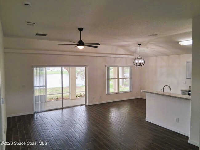 Photo - 1152 Bainbury Ln