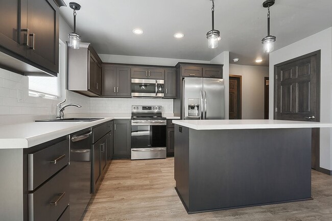 Photo - Diversity Duplex Unit 635 Diversity